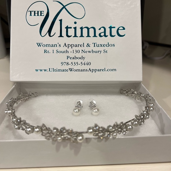 Pearl Headpiece, Pearl Veil, Pearl Earrings - Picture 1 of 7